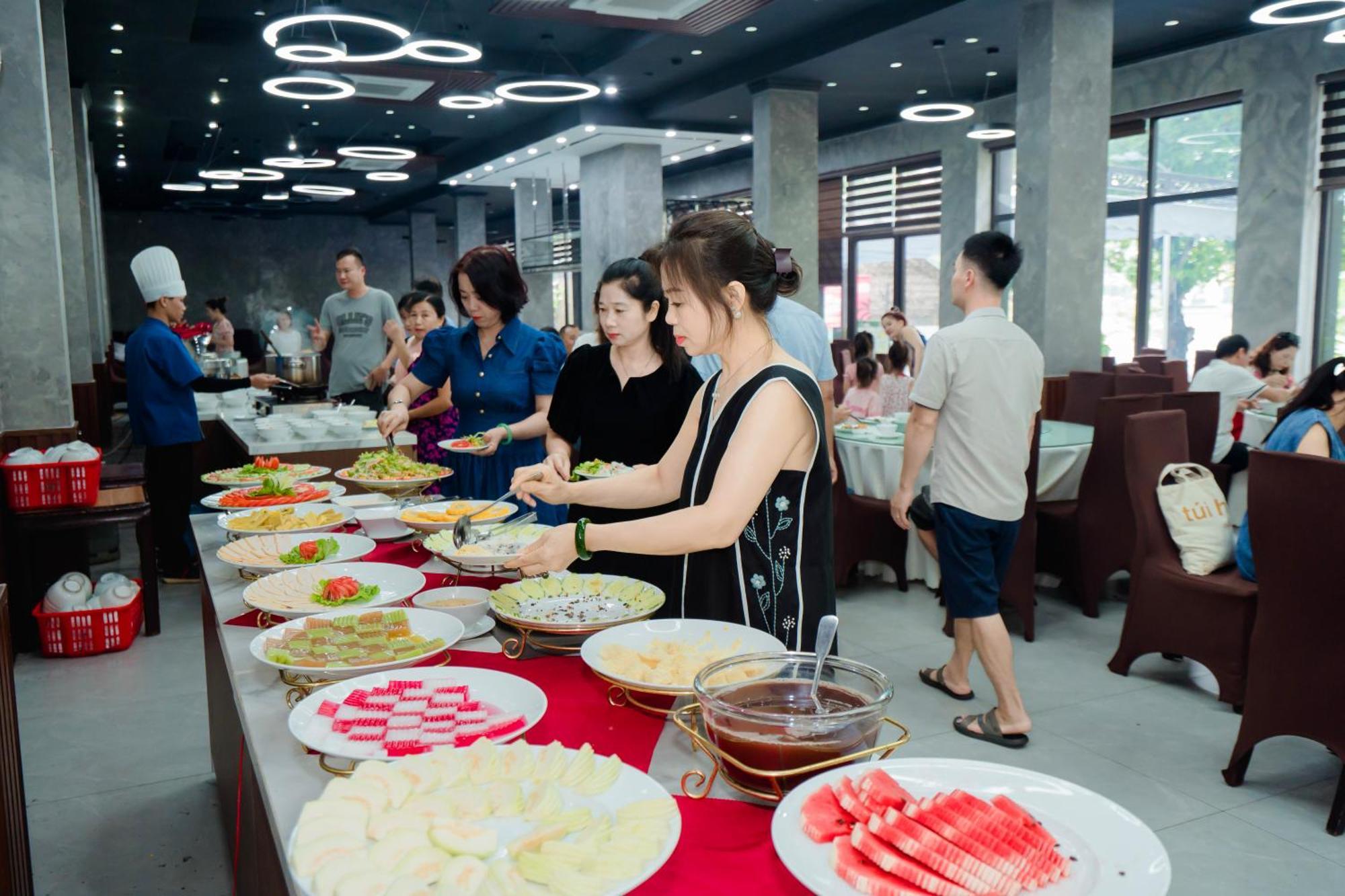 Bach Dang Ha Long Hotel Екстериор снимка