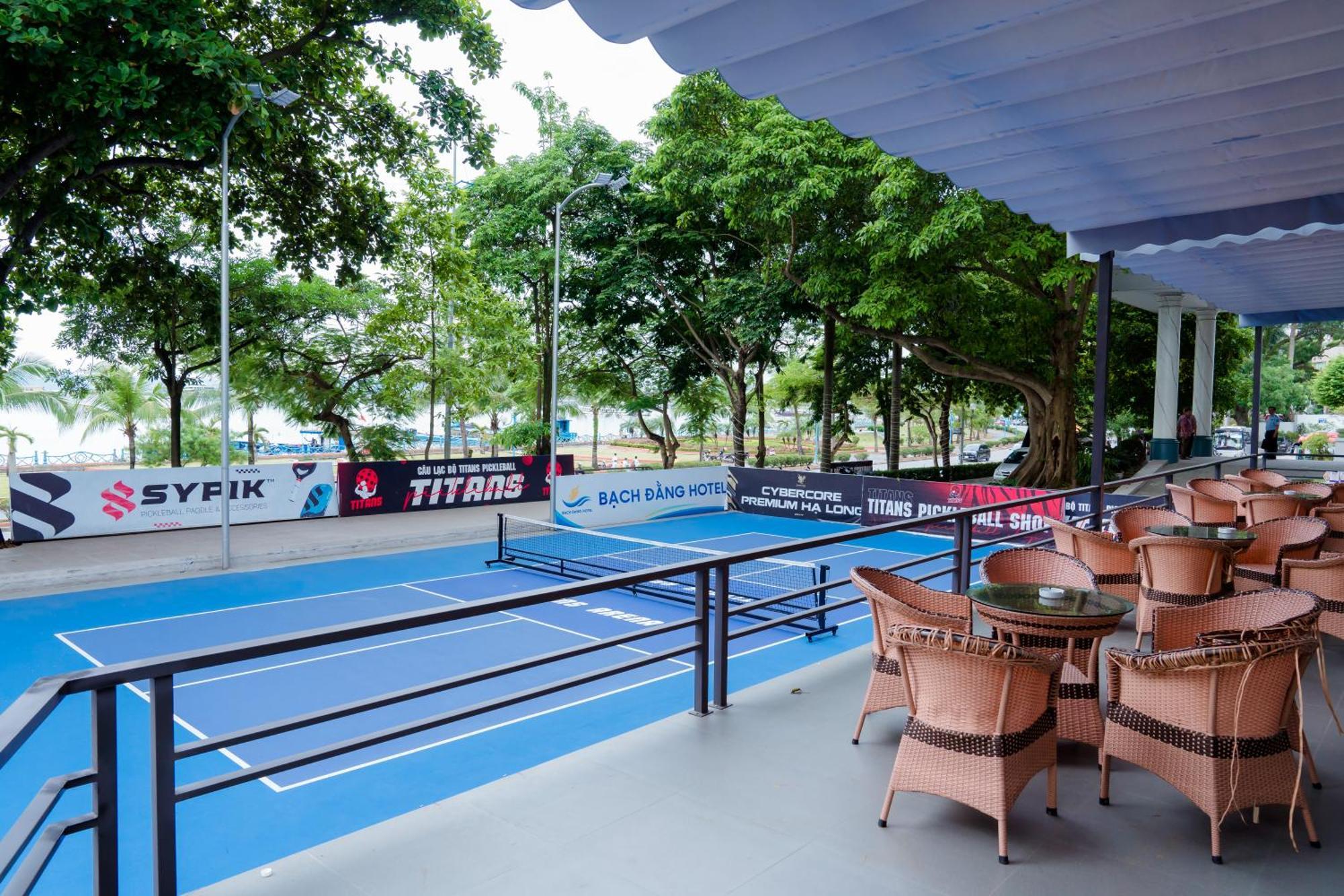 Bach Dang Ha Long Hotel Екстериор снимка